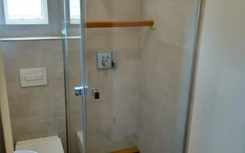 Glasdusche Eckeinstieg